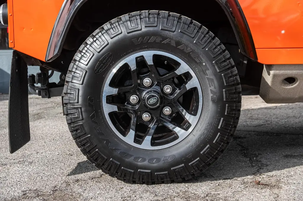 20250226_LAND_ROVER_DEFENDER_021.webp