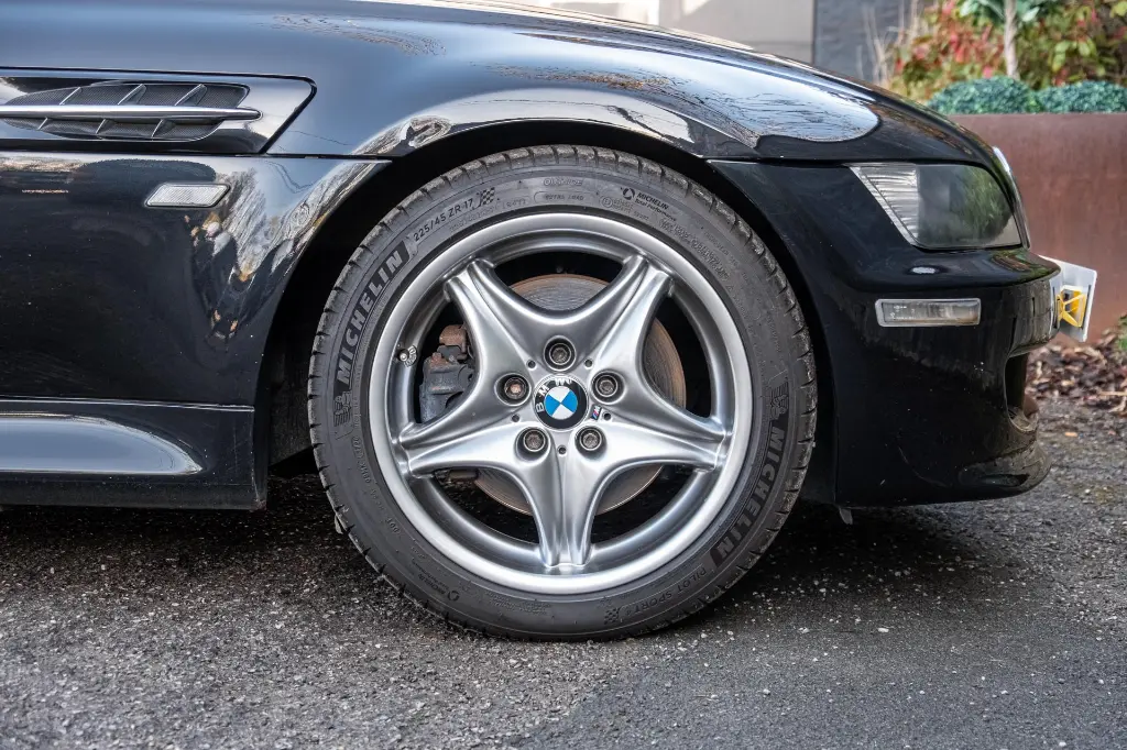 20250314_BMW_Z3M_COUPE_020.webp