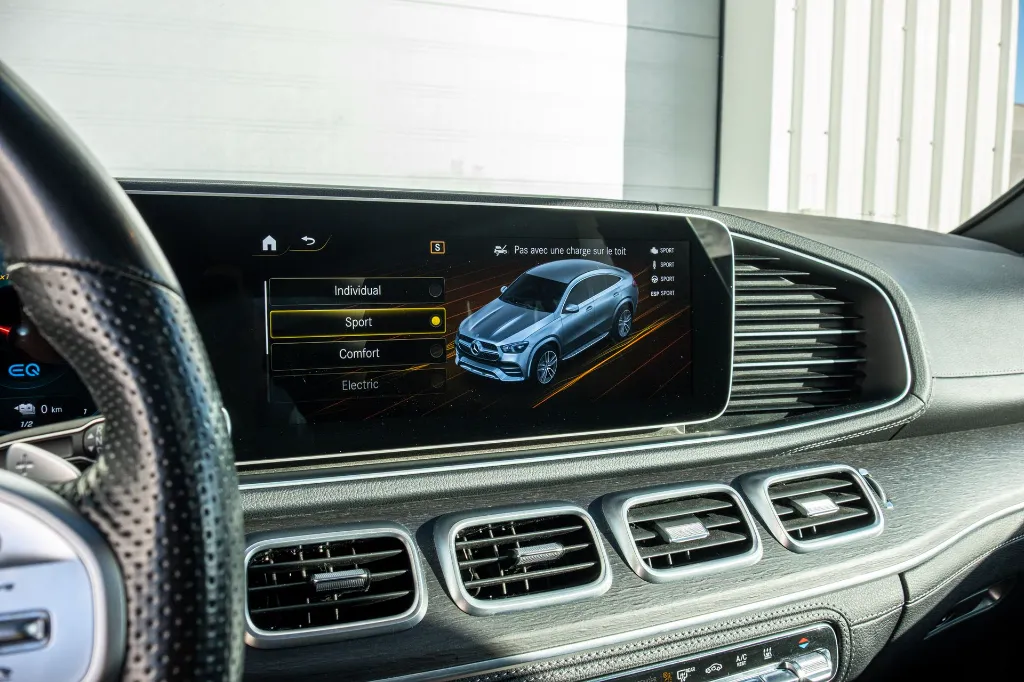 20260102_MERCEDES_GLE350_COUPE_035.webp