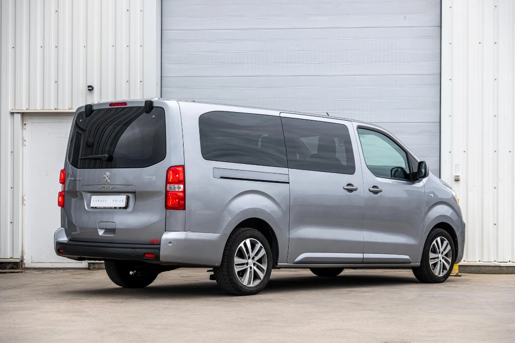 20260327_PEUGEOT_TRAVELLER_005.webp