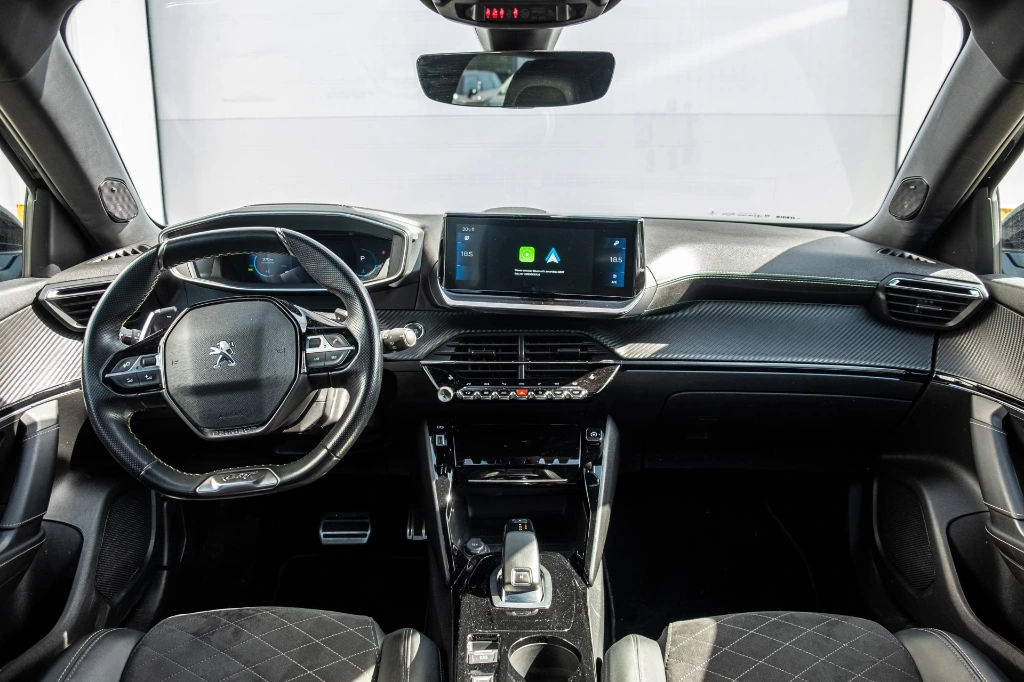20260409_PEUGEOT_2008_GT_007.webp