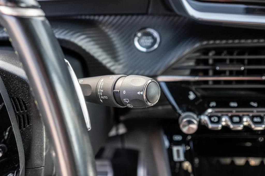 20260409_PEUGEOT_2008_GT_040.webp