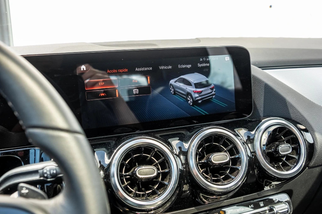 20260415_MERCEDES_GLA250E_023.webp