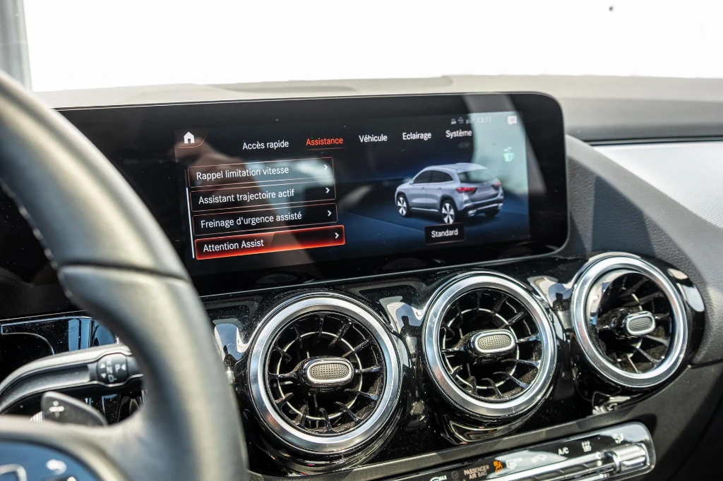 20260415_MERCEDES_GLA250E_025.webp