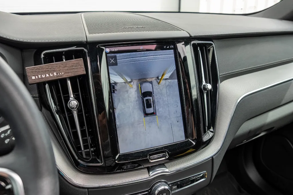 20260410_VOLVO_XC_60_T6_013.webp