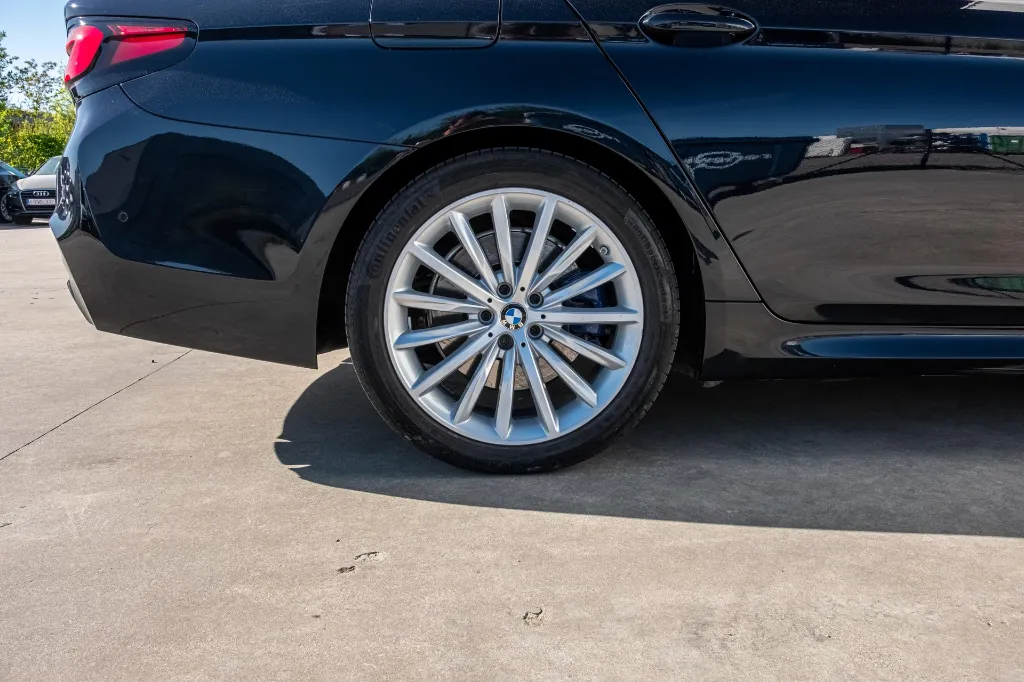 20260429_BMW_530E_081.webp