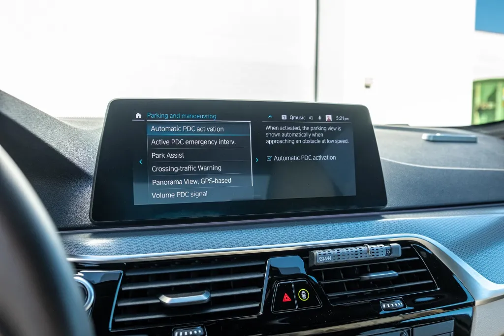 20260429_BMW_530E_043.webp