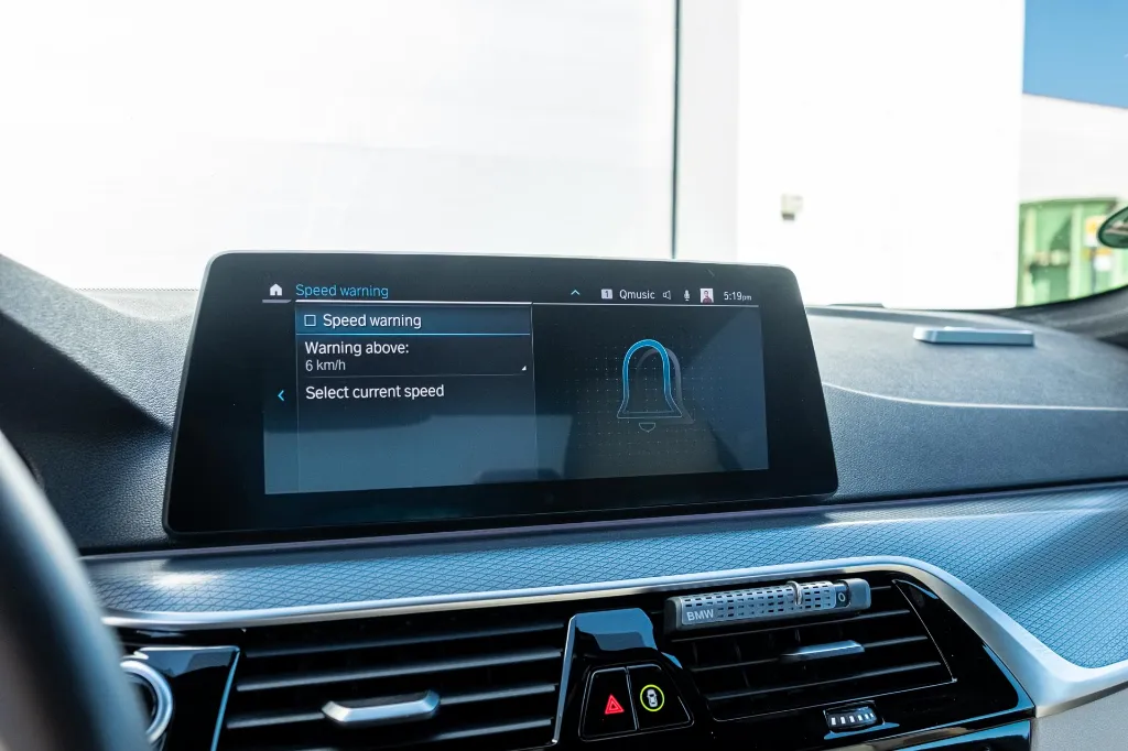 20260429_BMW_530E_031.webp
