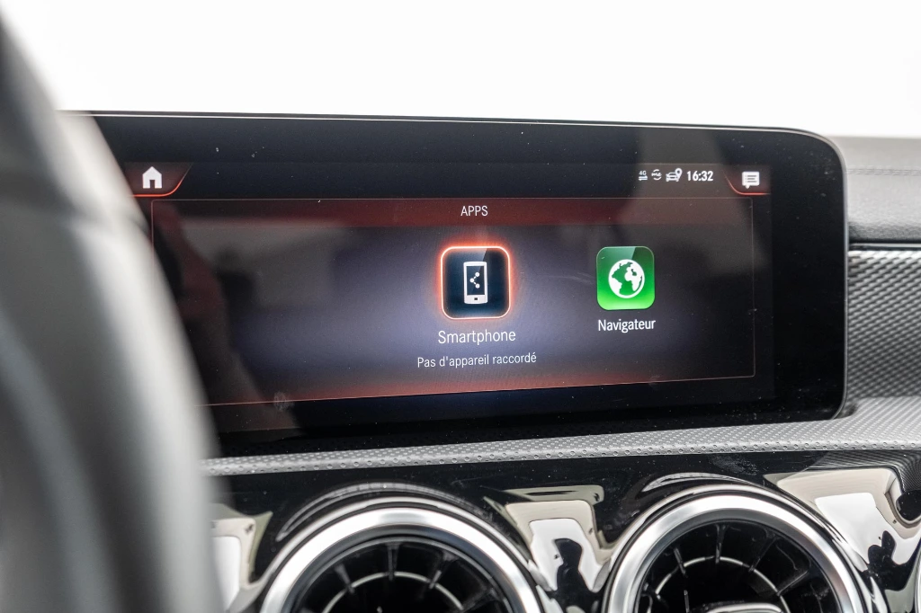 20260511_MERCEDES_CLA250E_013.webp