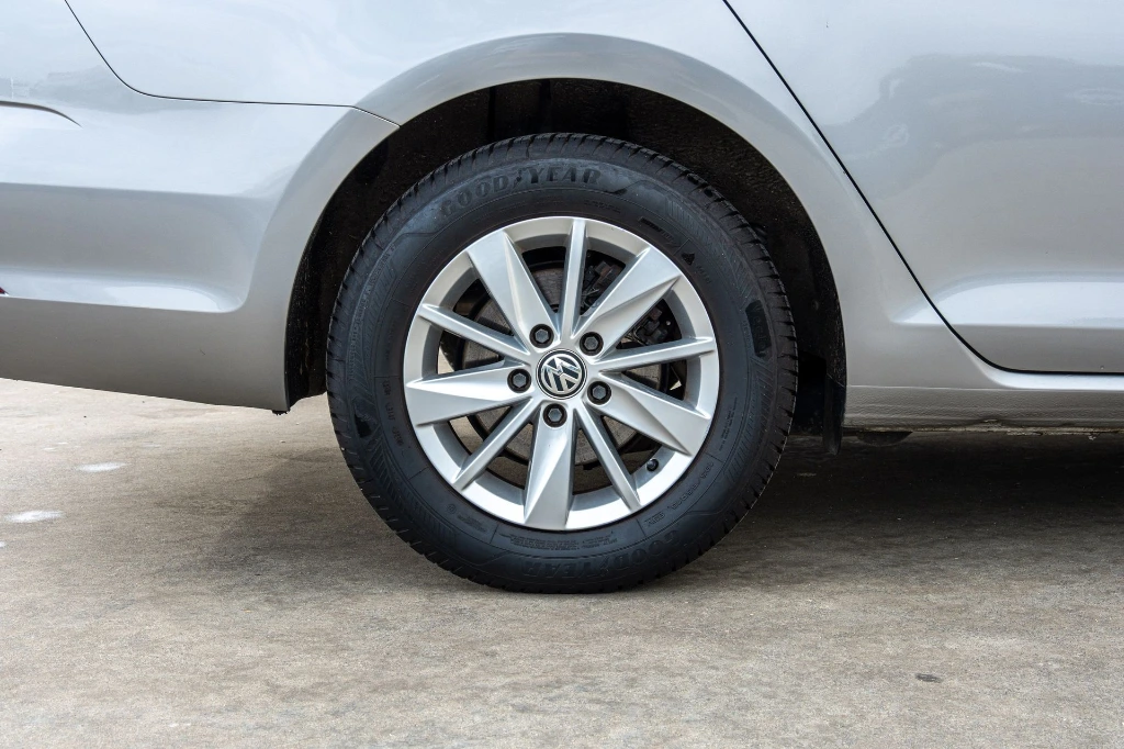 20260615_VW_GOLF_VARIANT_030.webp