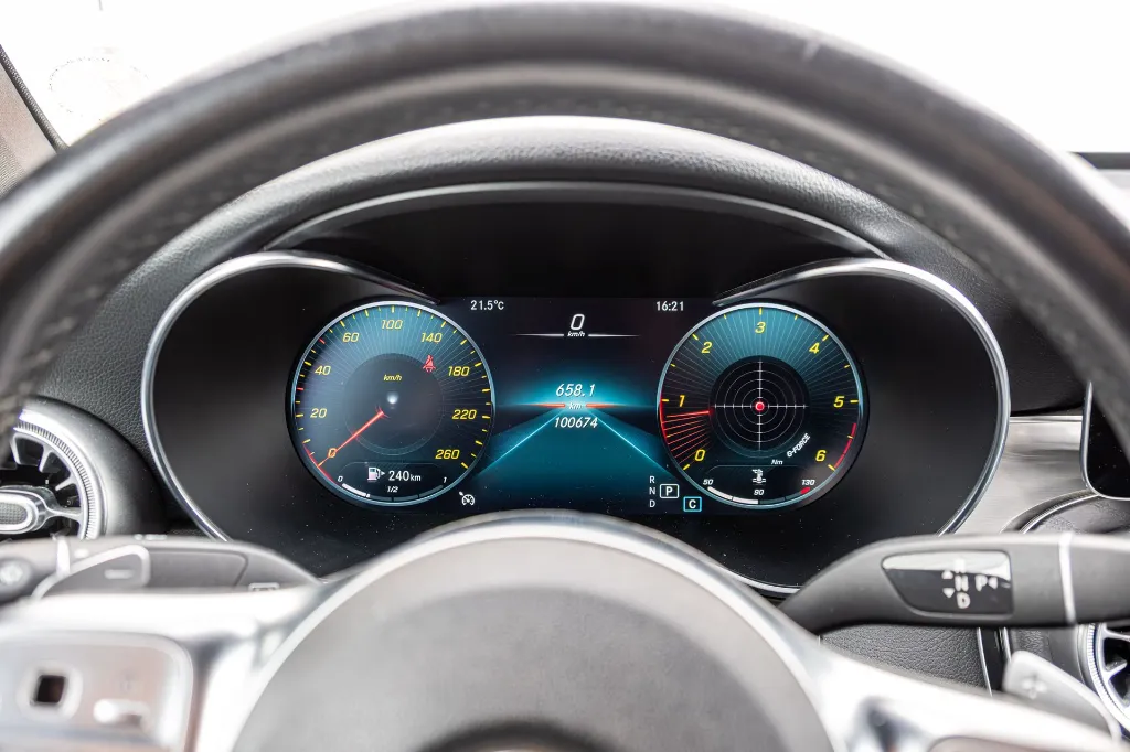 20260902_MERCEDES_GLC_043.webp
