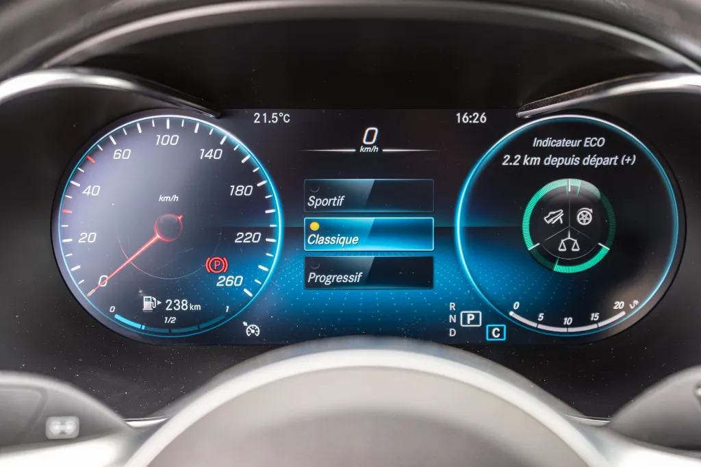 20260902_MERCEDES_GLC_034.webp