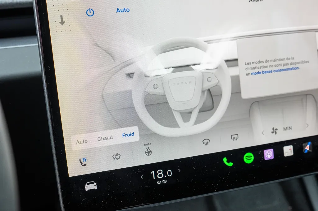 20260825_TESLA_MODEL_3_011.webp