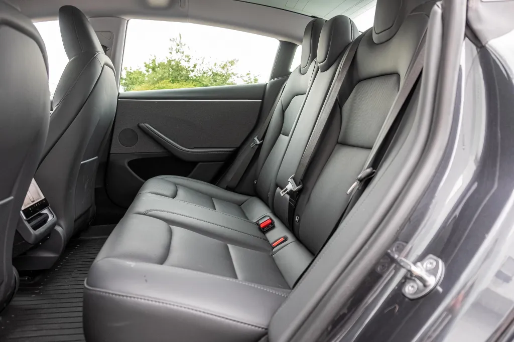 20260825_TESLA_MODEL_3_009.webp