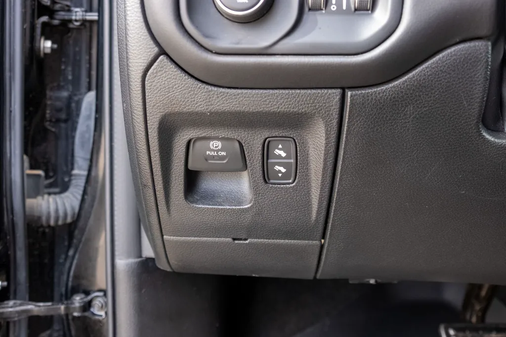 20261002_DODGE_RAM_TRX_033.webp