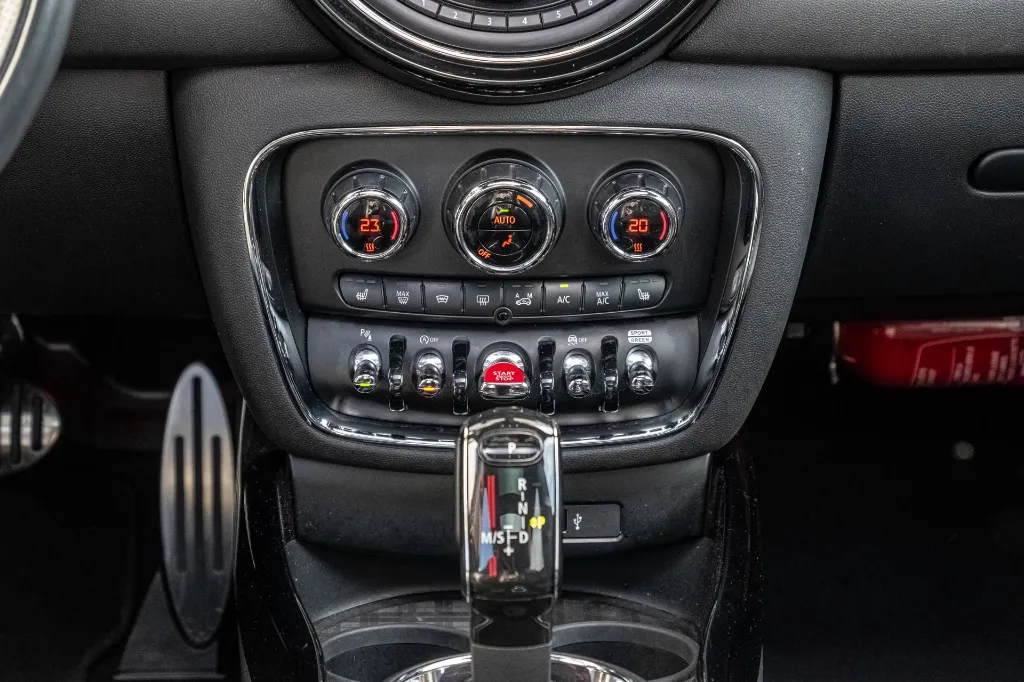 20261007_MINI_CLUBMAN_JCW_040.webp