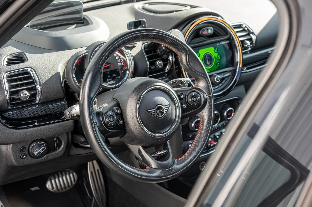 20261007_MINI_CLUBMAN_JCW_023.webp