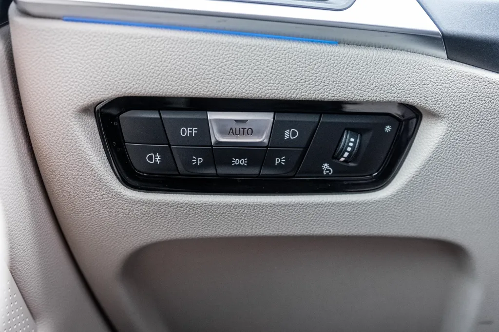 20261015_BMW_I4_036.webp