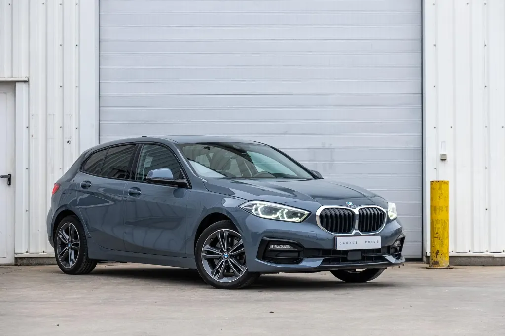 BMW 118i SPORT PACK Storm Bay | Vendue