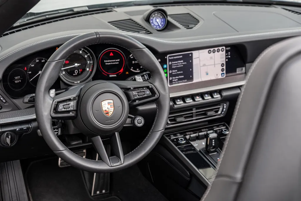 20260414_PORSCHE_992_CABRIOLET_009.webp