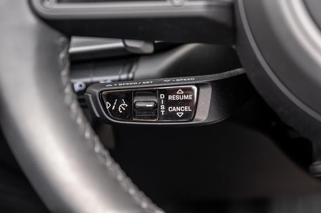 20260414_PORSCHE_992_CABRIOLET_020.webp