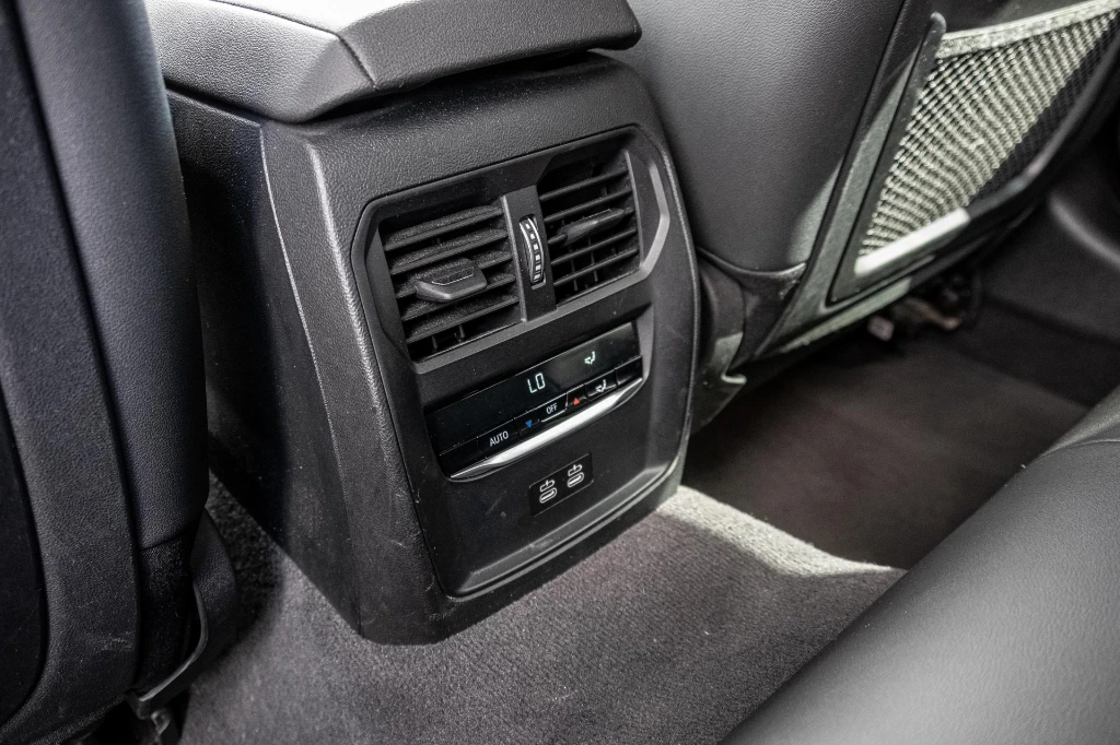 20260416_BMW_320E_037.webp