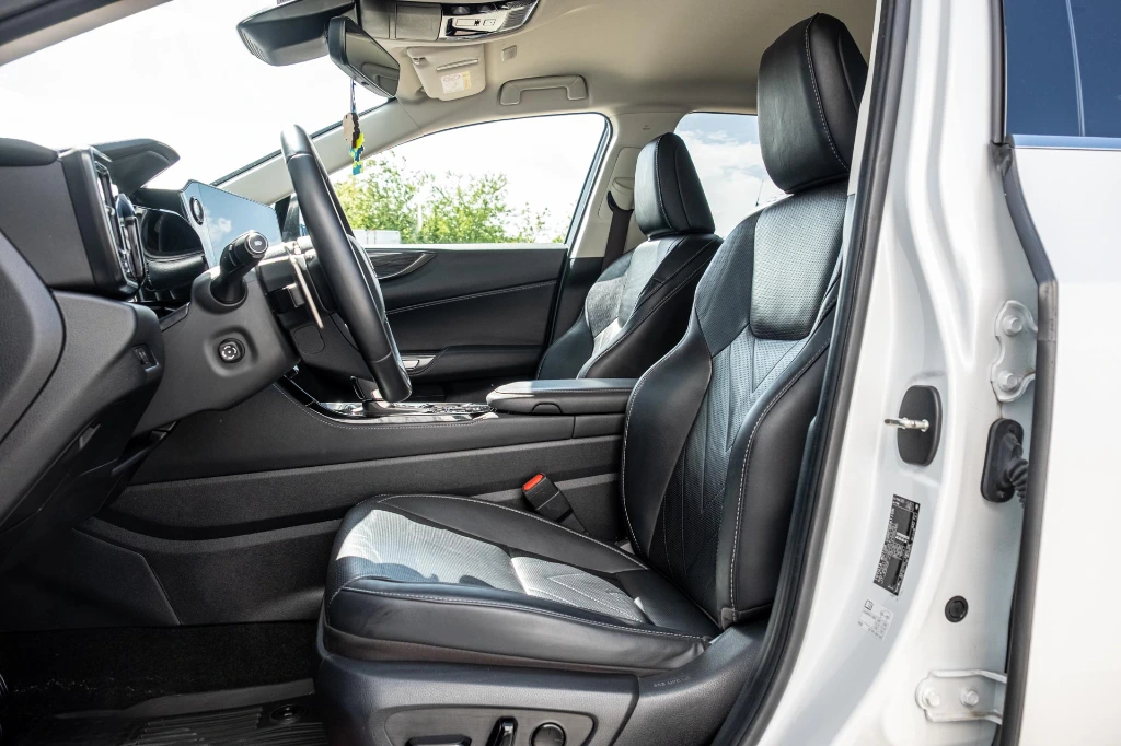20260513LEXUS_NX450H_008.webp