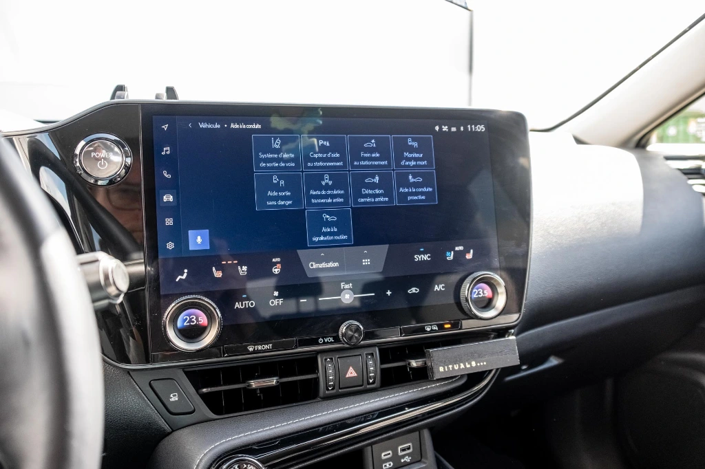 20260513LEXUS_NX450H_023.webp