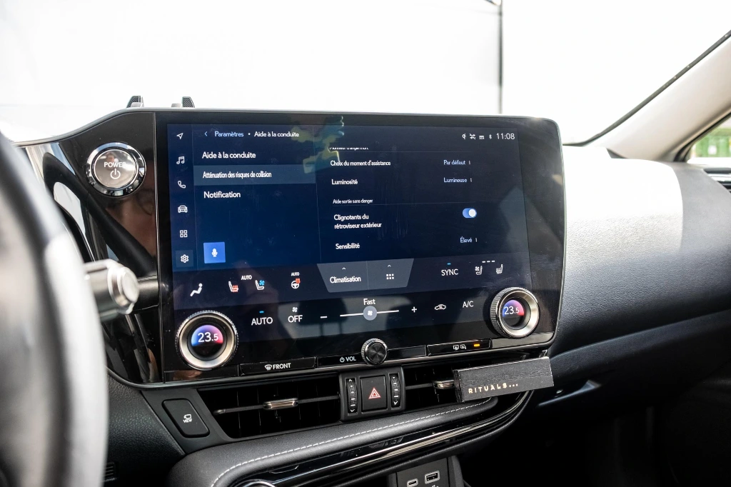 20260513LEXUS_NX450H_034.webp