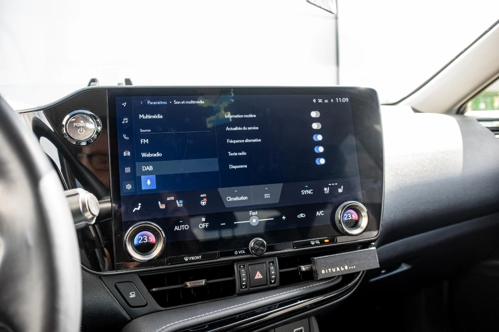 20260513LEXUS_NX450H_037.webp
