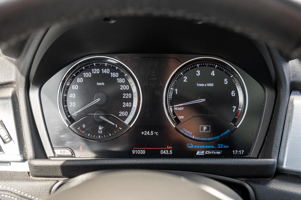 20260601_BMW_225XE_031.webp