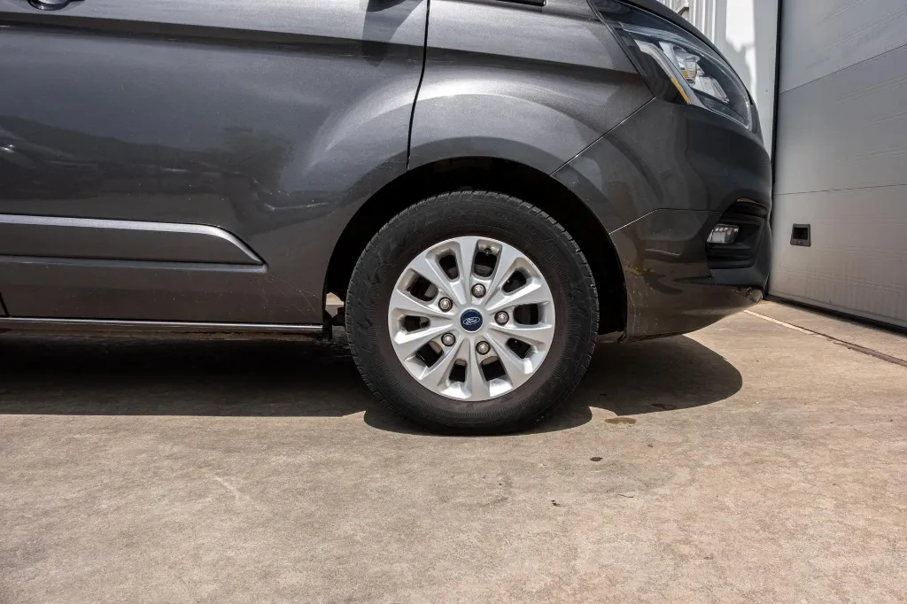 20260623_FORD_TRANSIT_CUSTOM_050.webp