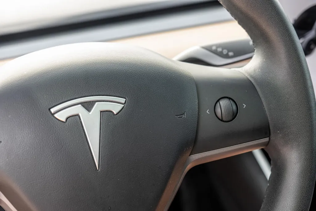 20260710_TESLA_MODEL_3_030.webp