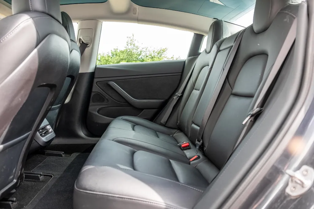 20260710_TESLA_MODEL_3_009.webp