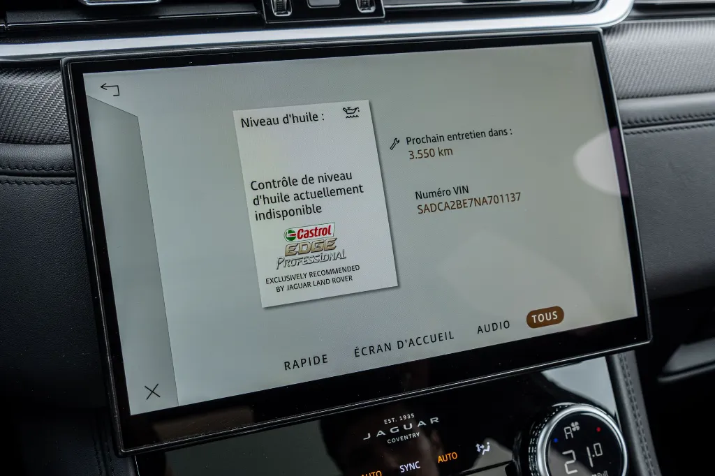 20260911_JAGUAR_F-PACE_SVR_054.webp