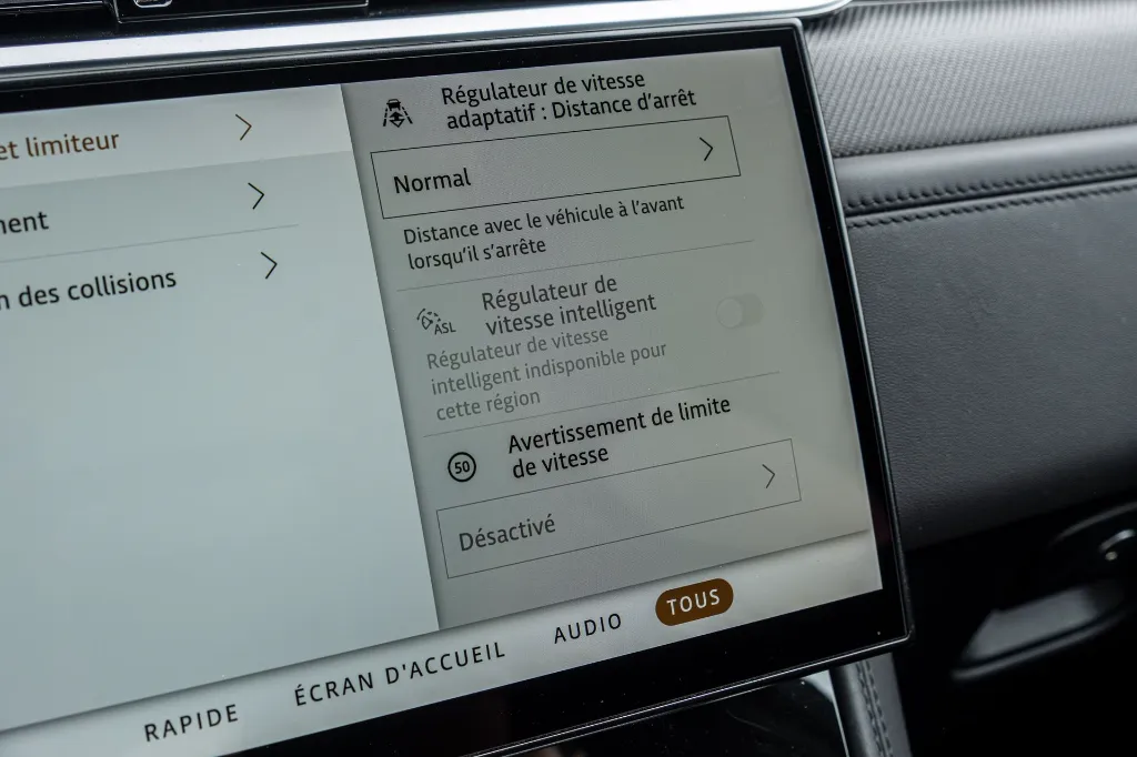 20260911_JAGUAR_F-PACE_SVR_038.webp