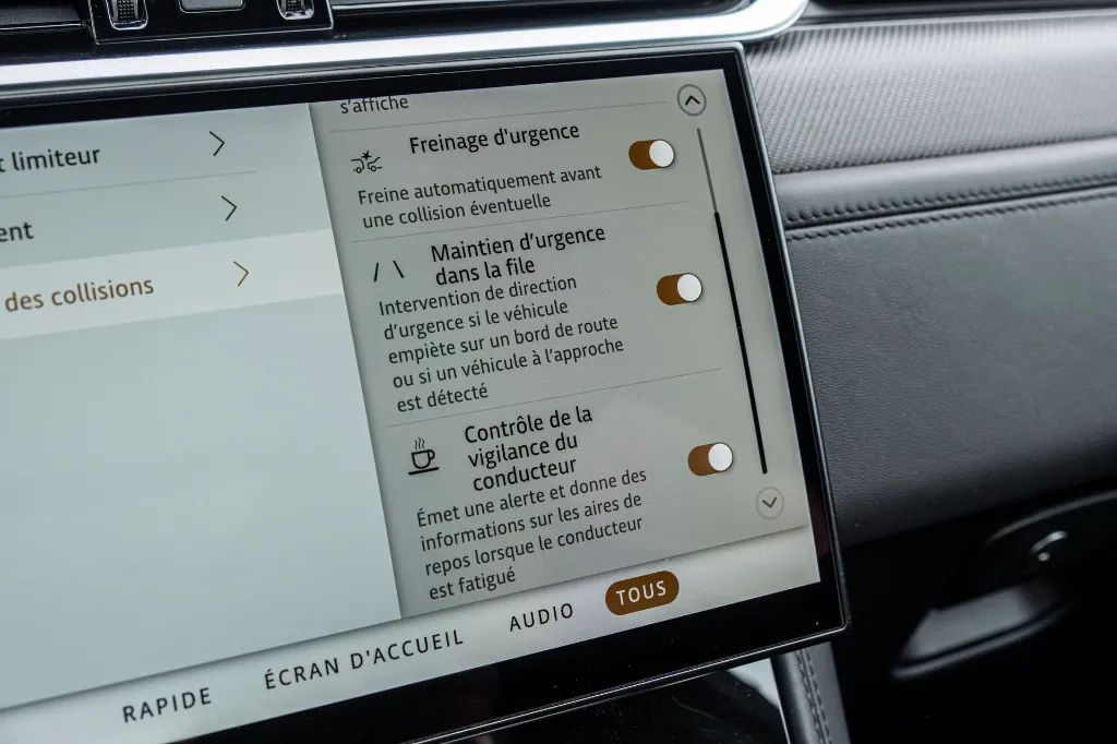 20260911_JAGUAR_F-PACE_SVR_041.webp