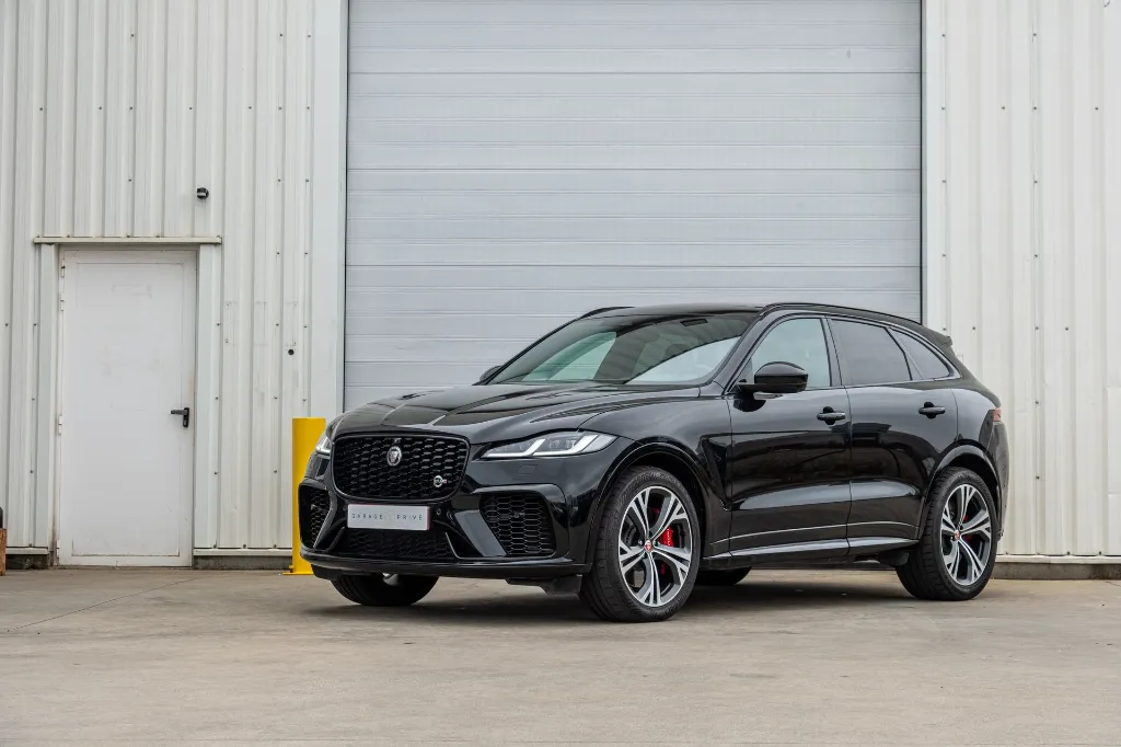 20260911_JAGUAR_F-PACE_SVR_003.webp