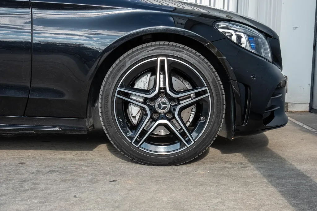 20261016_MERCEDES_C180_031.webp