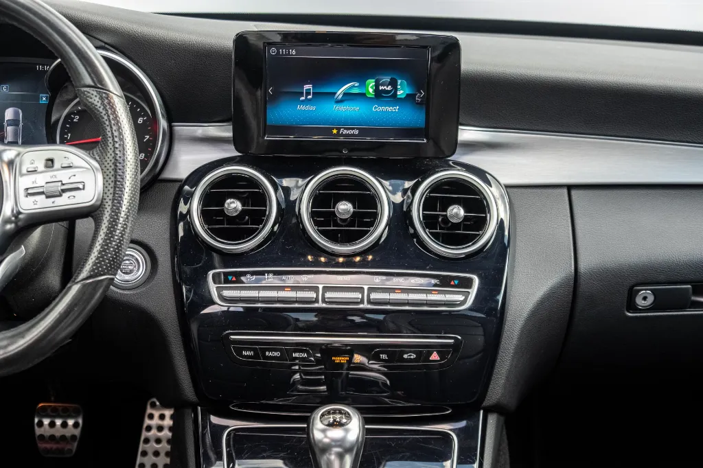 20261016_MERCEDES_C180_010.webp