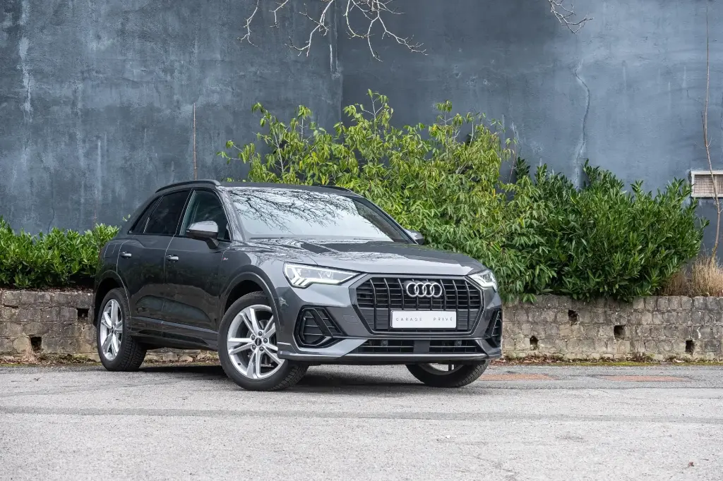 Audi Q3 35 TFSI S line | Vendue